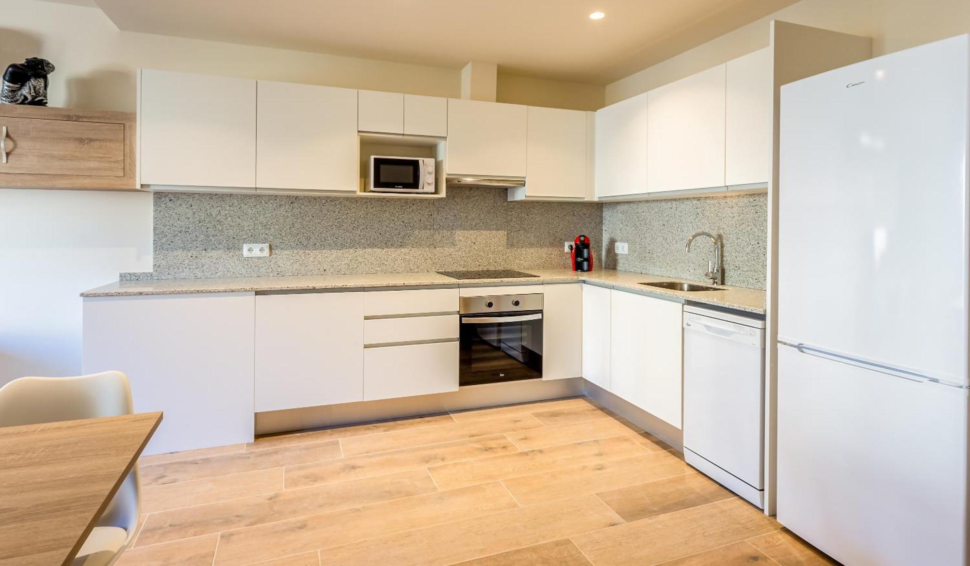 Can Cintet 21Nuevo Apartamento Moderno En Besalú Екстериор снимка
