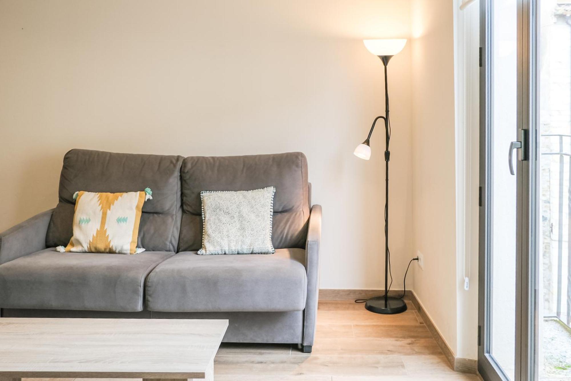 Can Cintet 21Nuevo Apartamento Moderno En Besalú Екстериор снимка