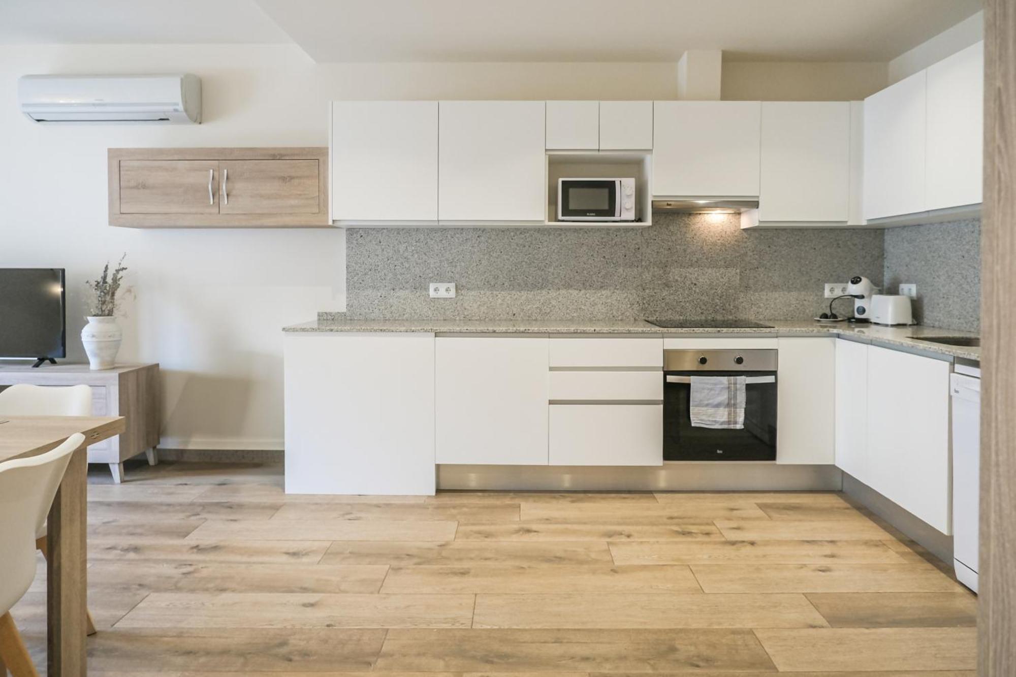 Can Cintet 21Nuevo Apartamento Moderno En Besalú Екстериор снимка